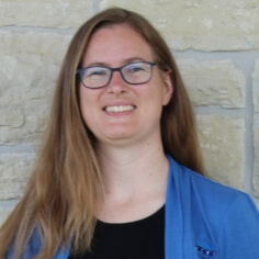 Headshot of Web Designer, Stacey Higdon